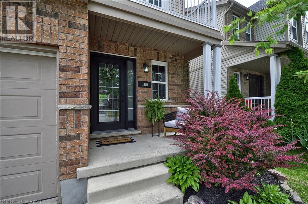 360 Sauve Crescent, Waterloo, Ontario  N2T 2Y8 - Photo 3 - 40746197