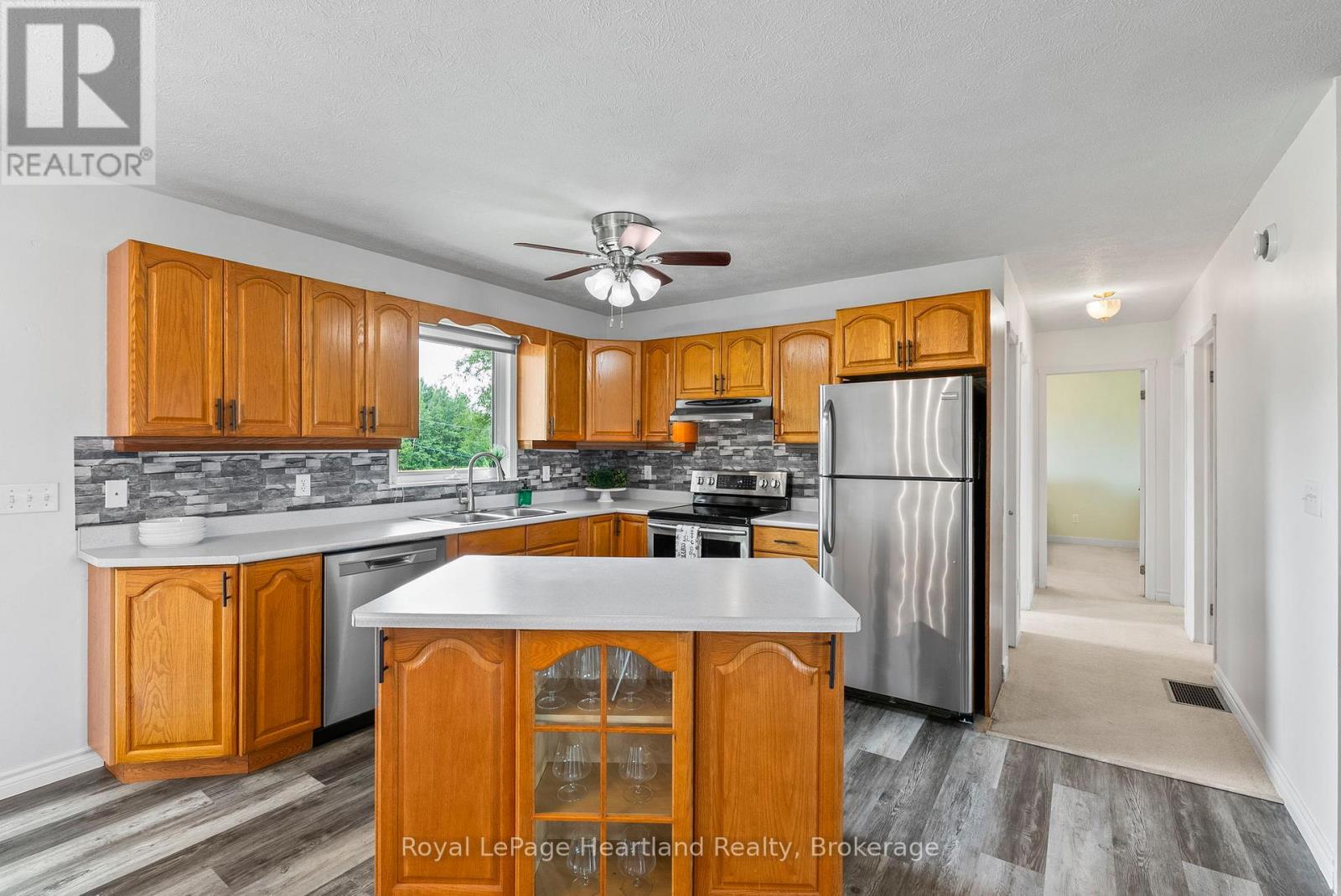 9462 Ayton Road, Minto, Ontario  N0G 1Z0 - Photo 12 - X12272286