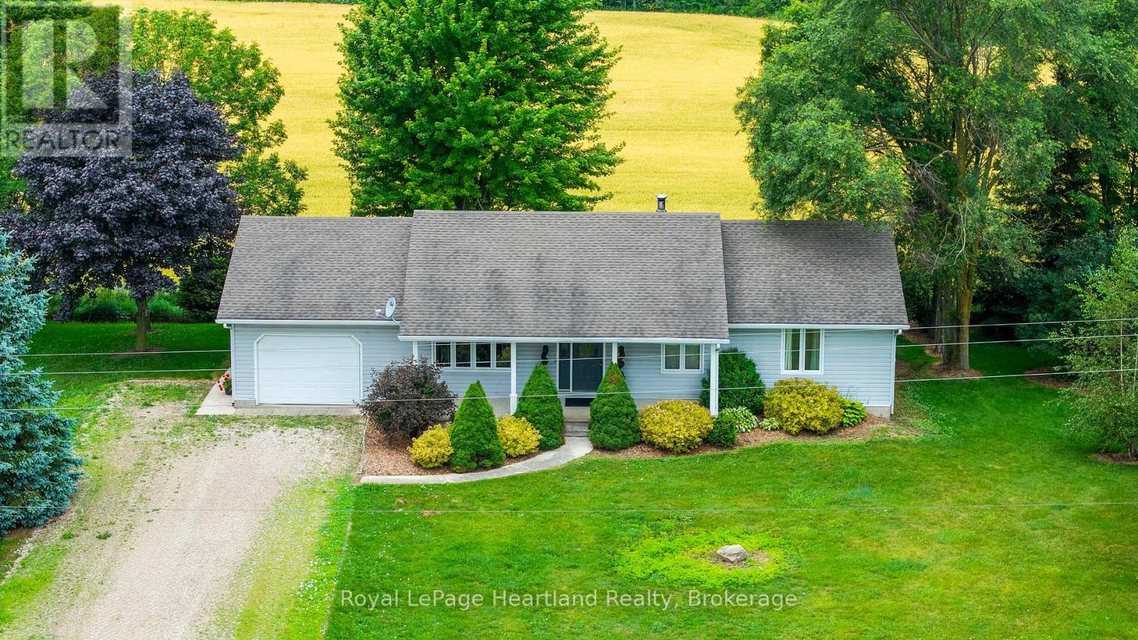9462 Ayton Road, Minto, Ontario  N0G 1Z0 - Photo 5 - X12272286