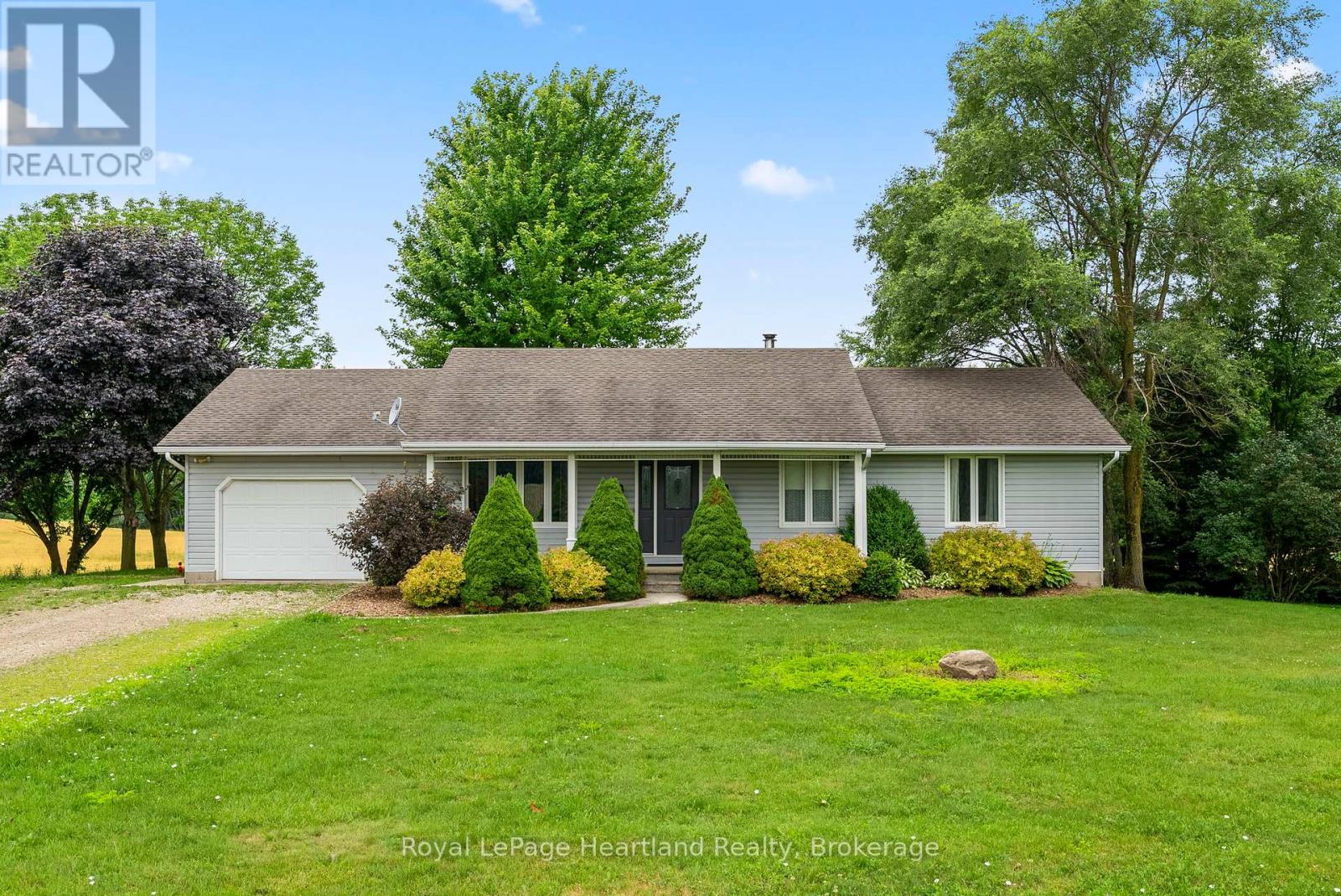 9462 Ayton Road, Minto, Ontario  N0G 1Z0 - Photo 7 - X12272286