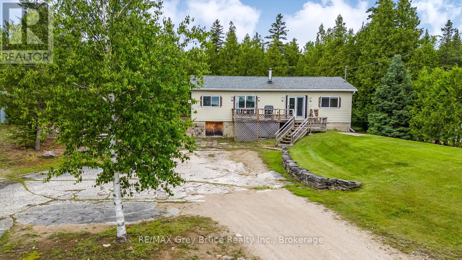 68 Tamarac Road, Northern Bruce Peninsula, Ontario  N0H 2M0 - Photo 34 - X12272396