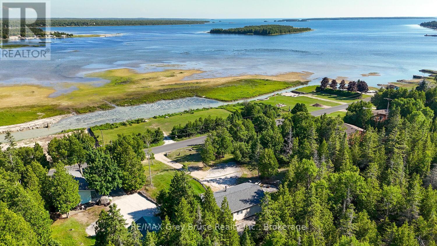 68 Tamarac Road, Northern Bruce Peninsula, Ontario  N0H 2M0 - Photo 43 - X12272396