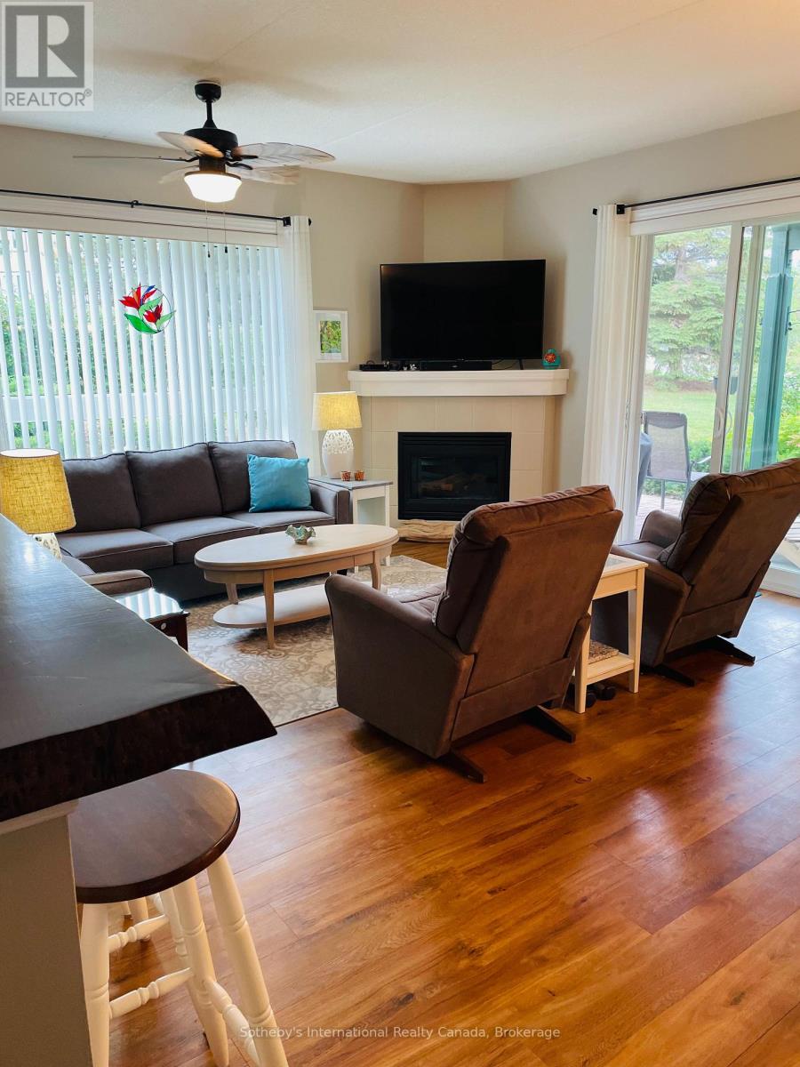 692 Johnston Park Avenue, Collingwood, Ontario  L9Y 5C7 - Photo 6 - S12272526