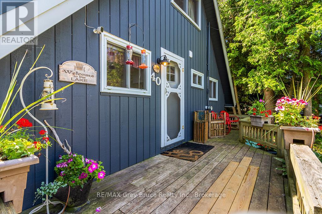 40 Aberdeen Avenue, Northern Bruce Peninsula, Ontario  N0H 2T0 - Photo 12 - X12272624