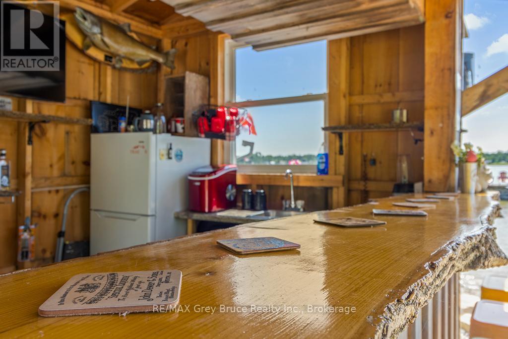 40 Aberdeen Avenue, Northern Bruce Peninsula, Ontario  N0H 2T0 - Photo 36 - X12272624
