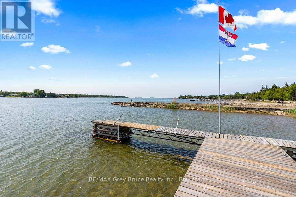 40 Aberdeen Avenue, Northern Bruce Peninsula, Ontario  N0H 2T0 - Photo 41 - X12272624
