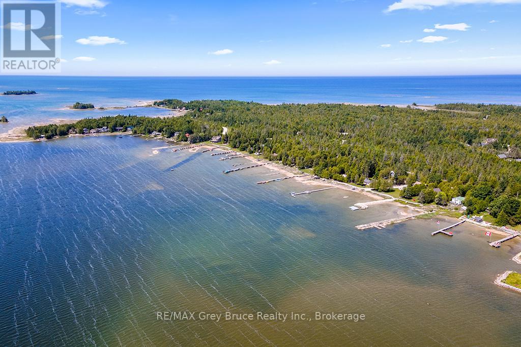 40 Aberdeen Avenue, Northern Bruce Peninsula, Ontario  N0H 2T0 - Photo 46 - X12272624