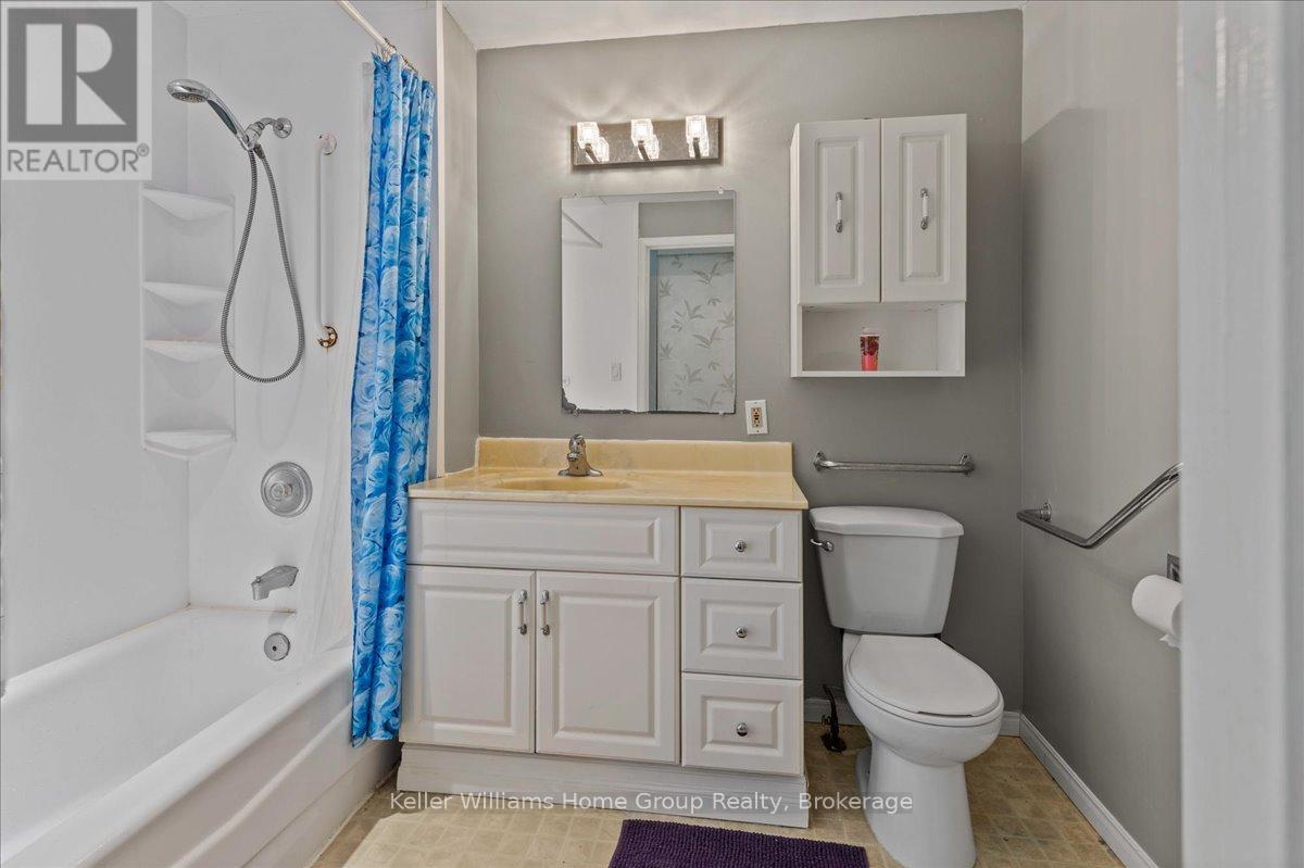 10 - 40 Silvercreek Parkway N, Guelph, Ontario  N1H 7X5 - Photo 12 - X12272652