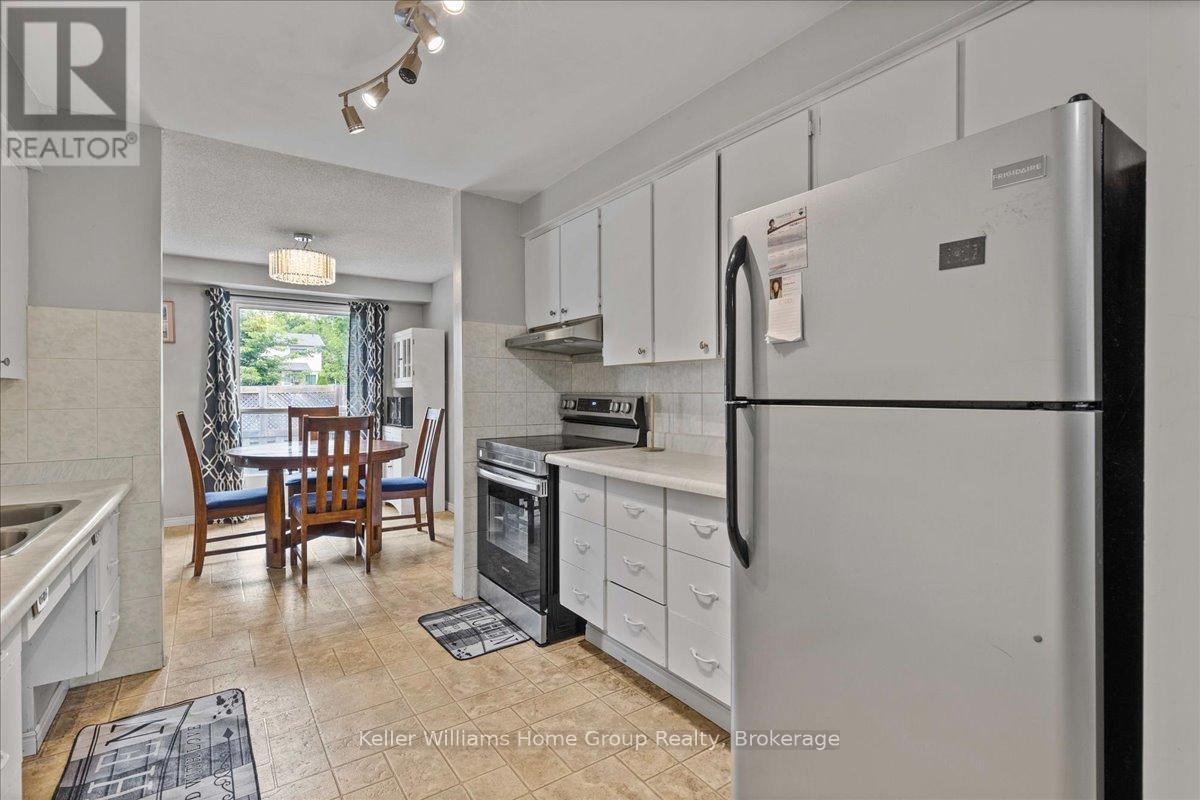 10 - 40 Silvercreek Parkway N, Guelph, Ontario  N1H 7X5 - Photo 19 - X12272652