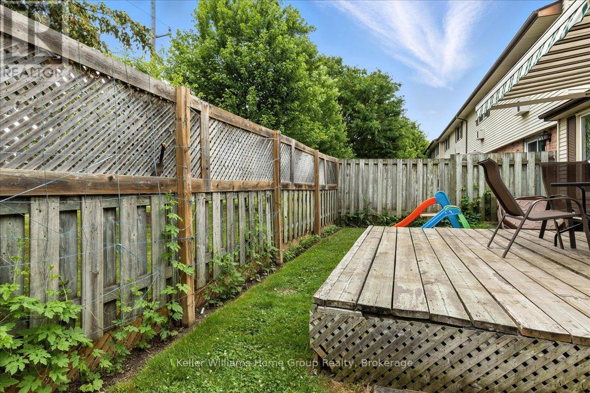 10 - 40 Silvercreek Parkway N, Guelph, Ontario  N1H 7X5 - Photo 31 - X12272652