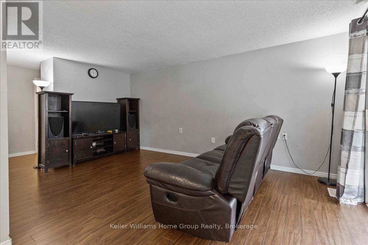 10 - 40 Silvercreek Parkway N, Guelph, Ontario  N1H 7X5 - Photo 9 - X12272652