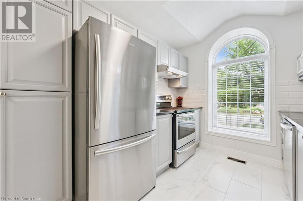 513 Dansbury Drive, Waterloo, Ontario  N2K 4K8 - Photo 12 - 40749491