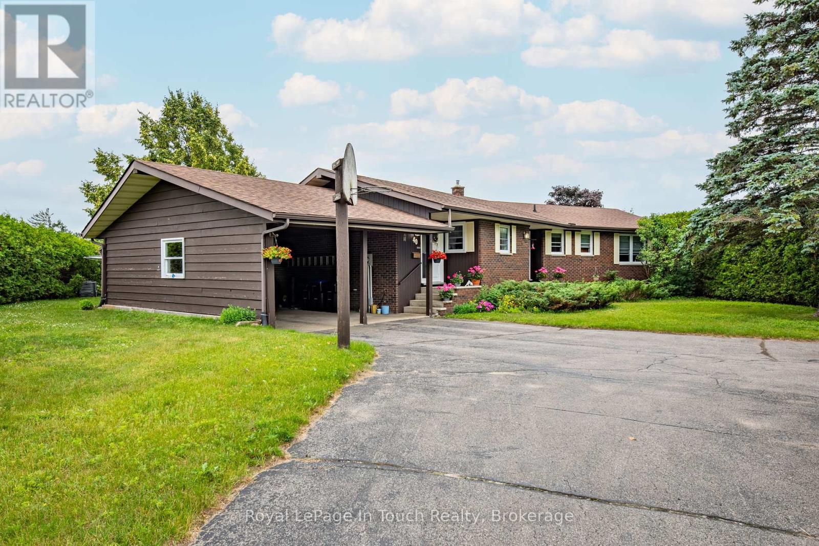 40 Payette Drive, Penetanguishene, Ontario  L9M 1H5 - Photo 1 - S12272797
