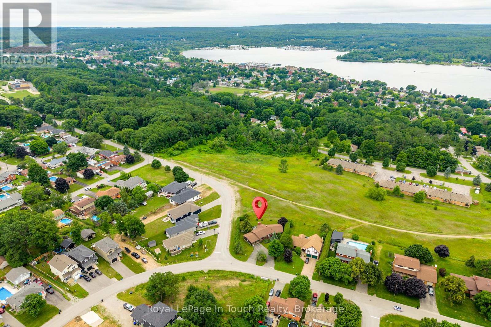 40 Payette Drive, Penetanguishene, Ontario  L9M 1H5 - Photo 11 - S12272797