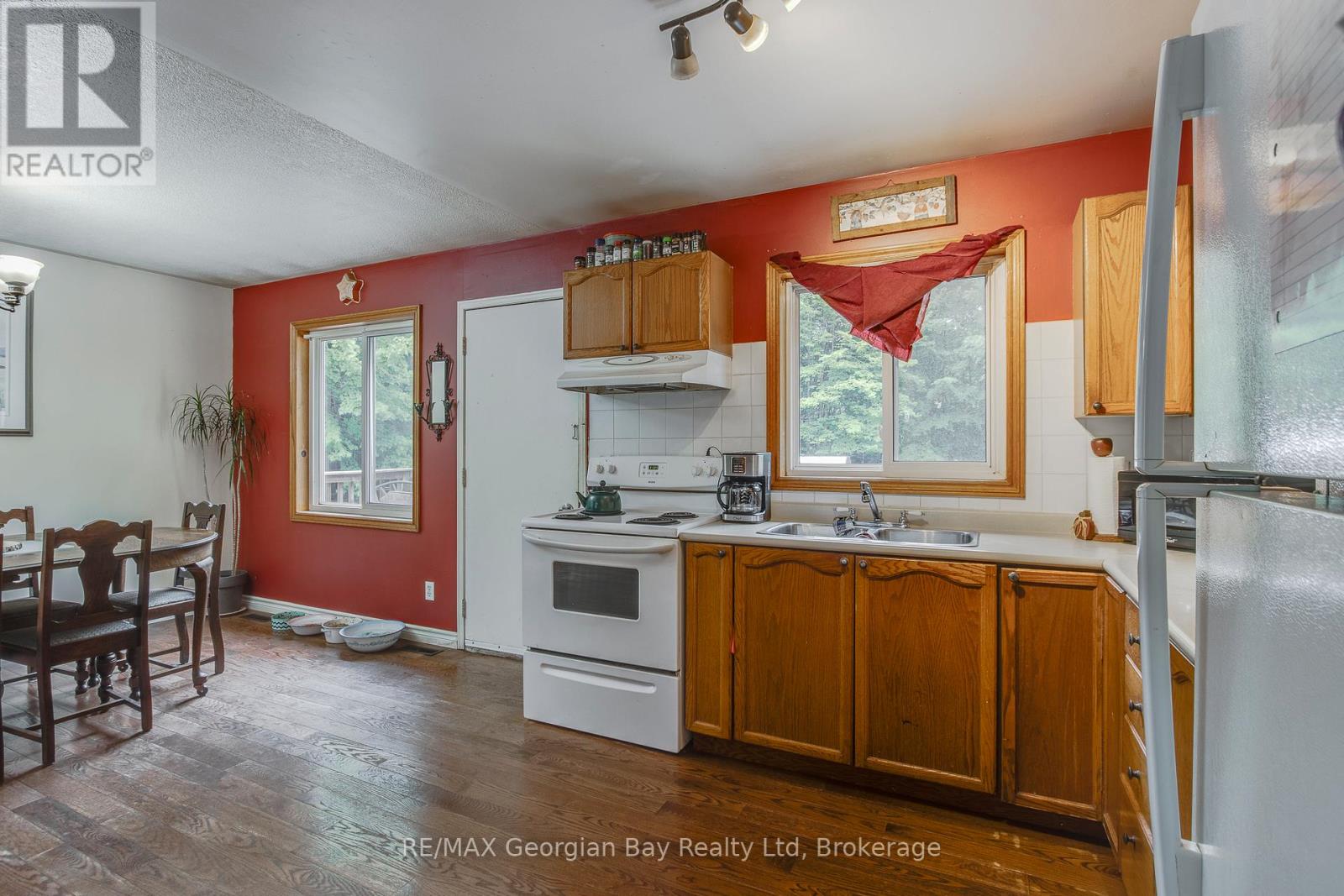 41 Tucson Road, Tiny, Ontario  L9M 0B6 - Photo 10 - S12272981