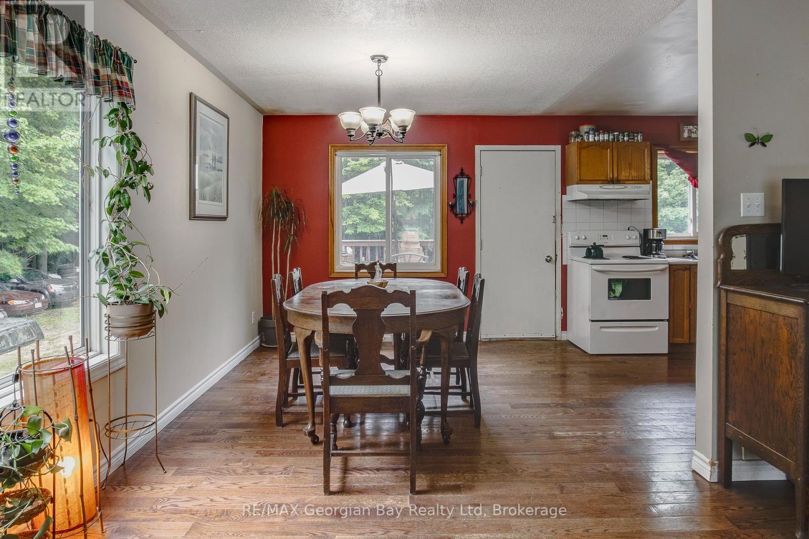 41 Tucson Road, Tiny, Ontario  L9M 0B6 - Photo 7 - S12272981