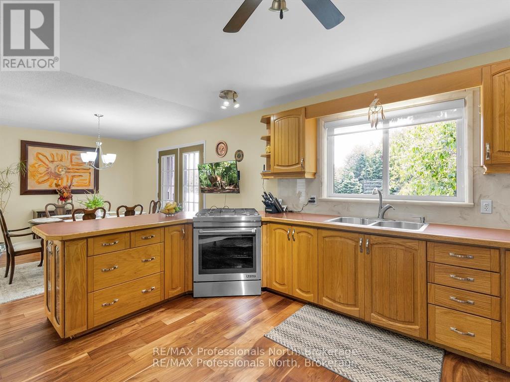 1287 Golden Beach Road, Bracebridge, Ontario  P1L 1C5 - Photo 16 - X12272935