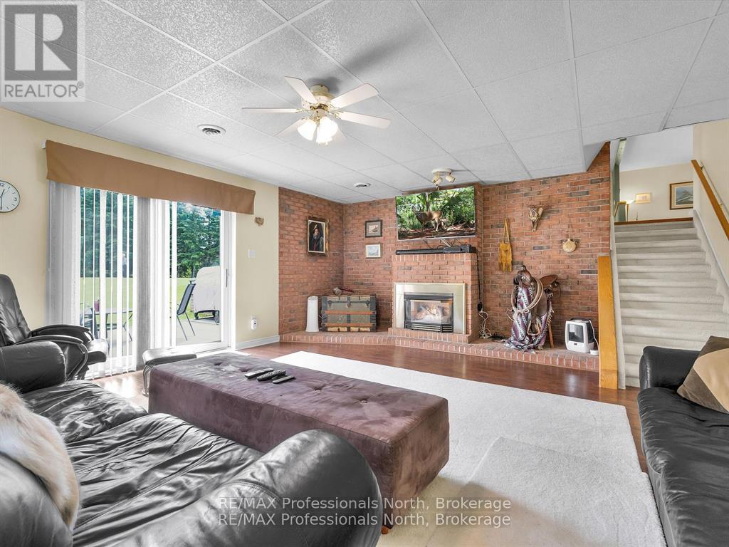 1287 Golden Beach Road, Bracebridge, Ontario  P1L 1C5 - Photo 23 - X12272935