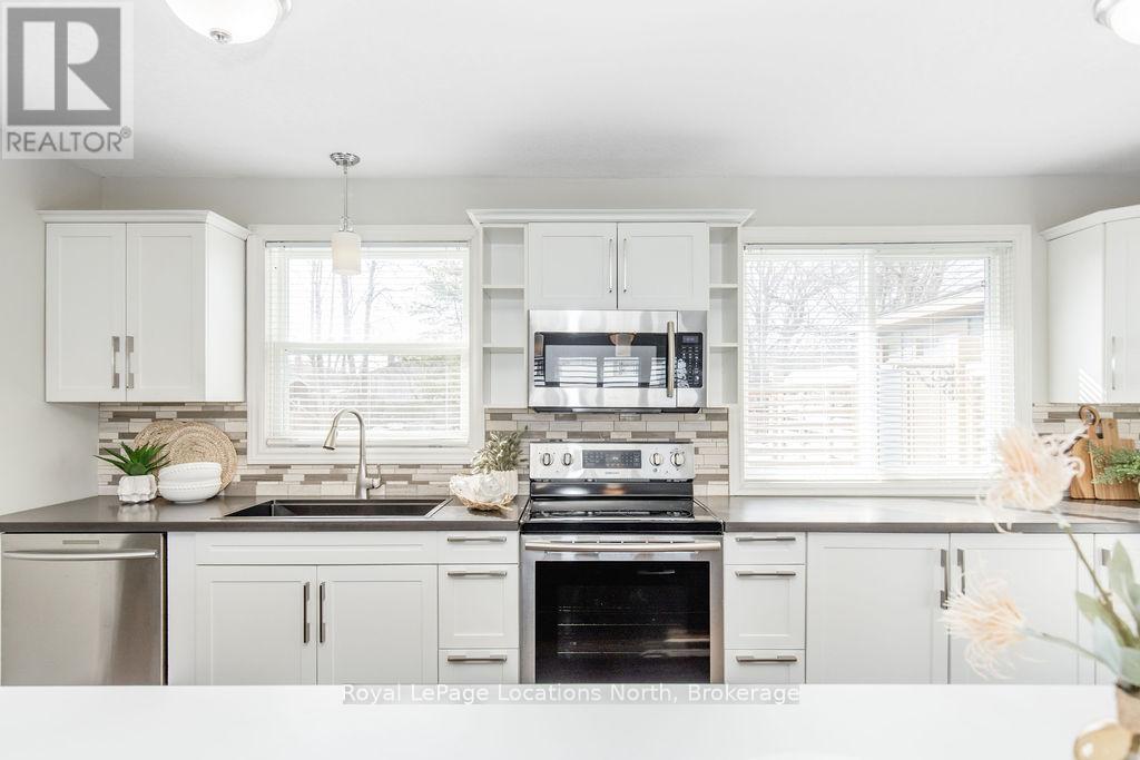 500 Sixth Street, Collingwood, Ontario  L9Y 1Z9 - Photo 10 - S12273106