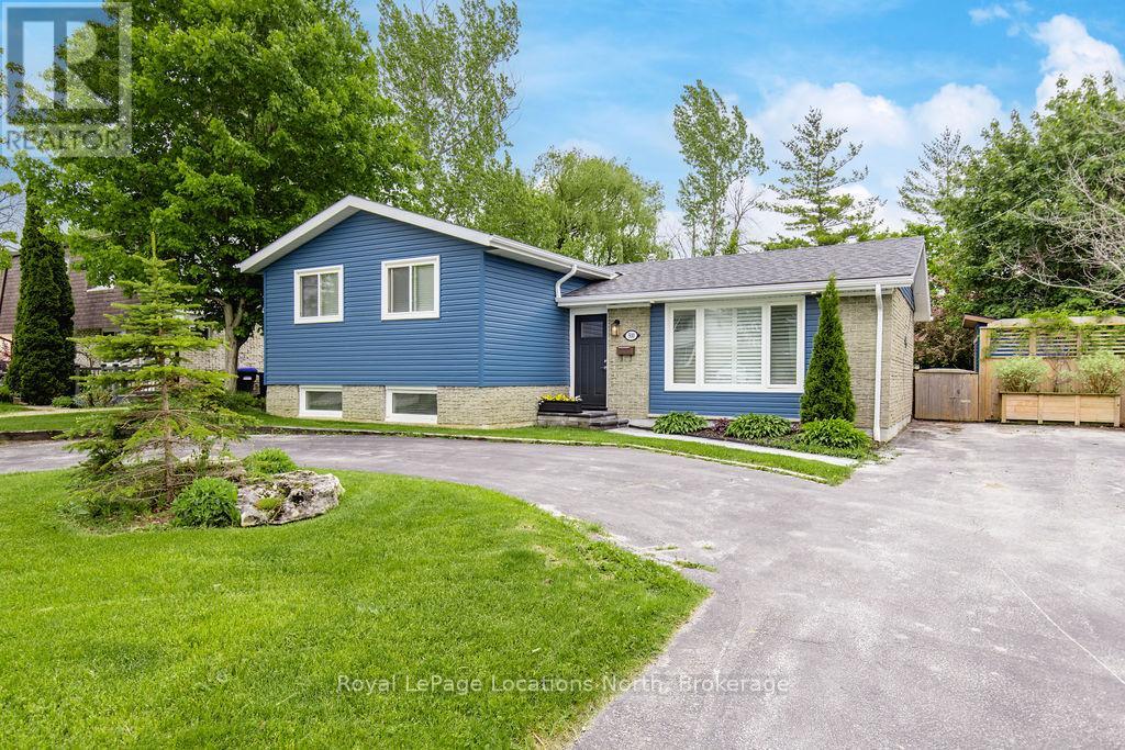 500 Sixth Street, Collingwood, Ontario  L9Y 1Z9 - Photo 2 - S12273106
