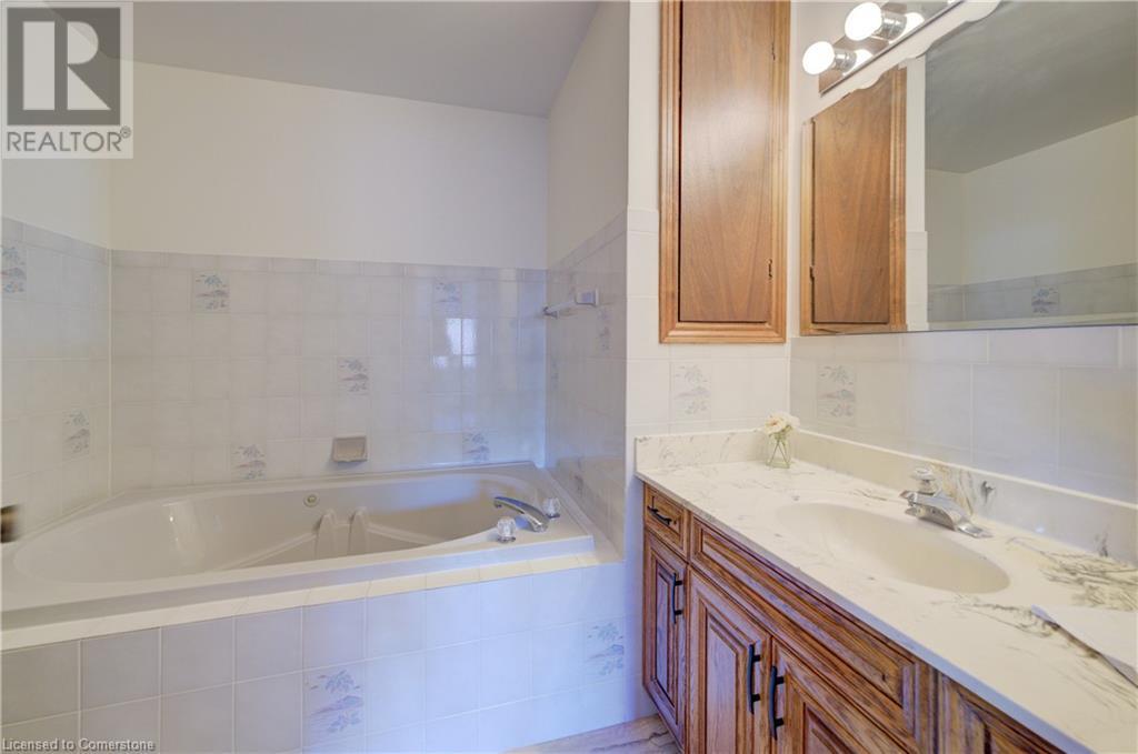 391 Northlake Drive, Waterloo, Ontario  N2V 1W8 - Photo 22 - 40747214