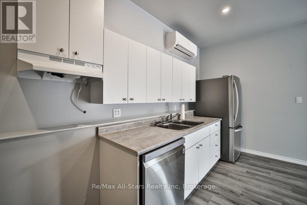 410 Etwell Road, Huntsville, Ontario  P1H 2J2 - Photo 25 - X12273214