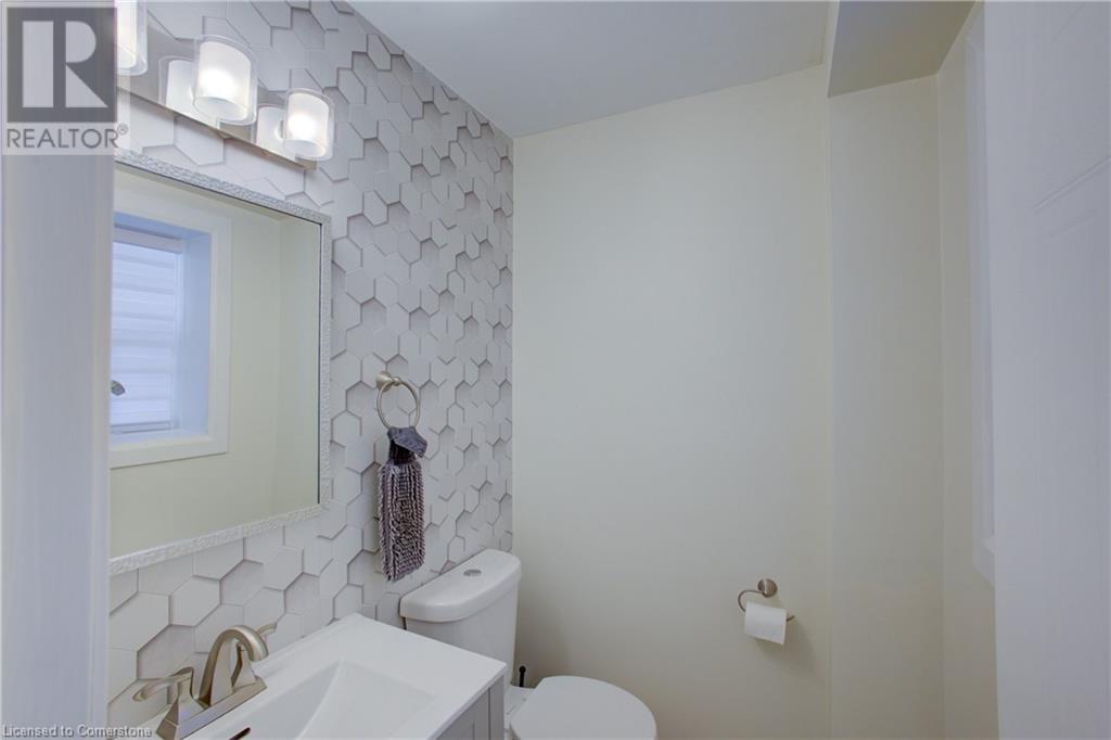 28 Bartleman Crescent, Cambridge, Ontario  N3C 4L5 - Photo 4 - 40748478