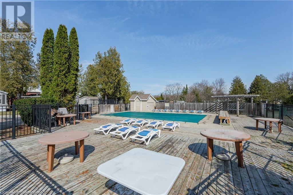 580 Beaver Creek Road Unit# 32, Waterloo, Ontario  N2J 3Z4 - Photo 26 - 40749173