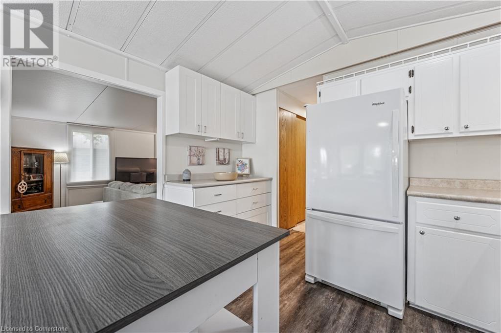 580 Beaver Creek Road Unit# 32, Waterloo, Ontario  N2J 3Z4 - Photo 8 - 40749173
