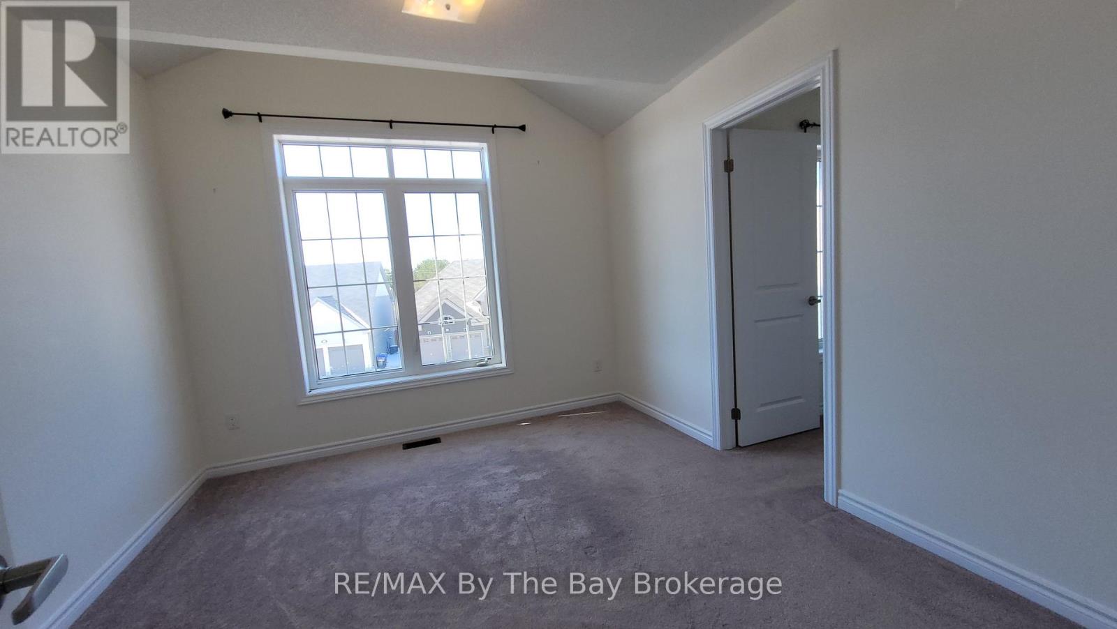218 Roy Drive, Clearview, Ontario  L0M 1S0 - Photo 34 - S12273579