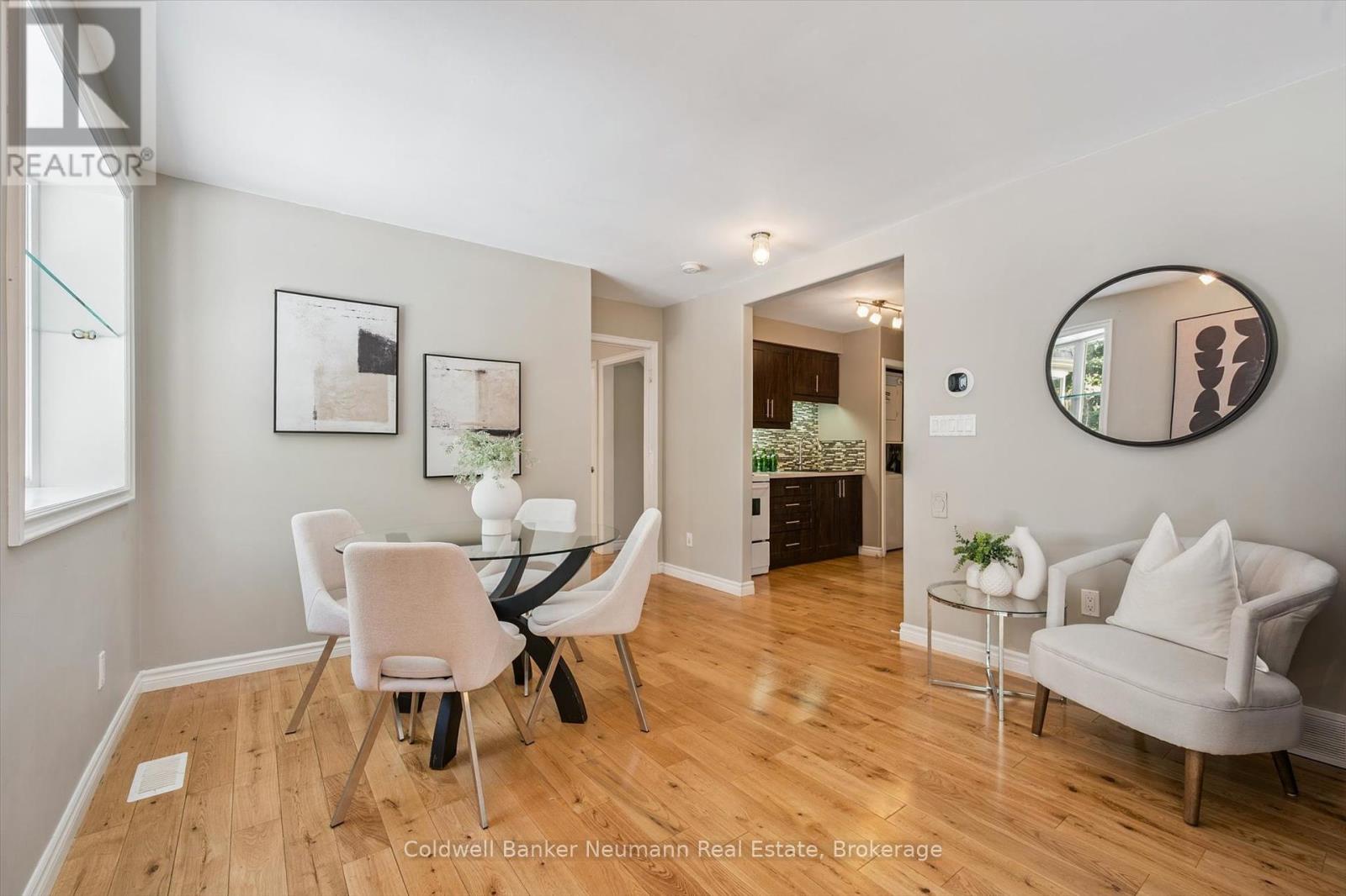 30 Maple Street, Guelph, Ontario  N1G 2G2 - Photo 22 - X12273409