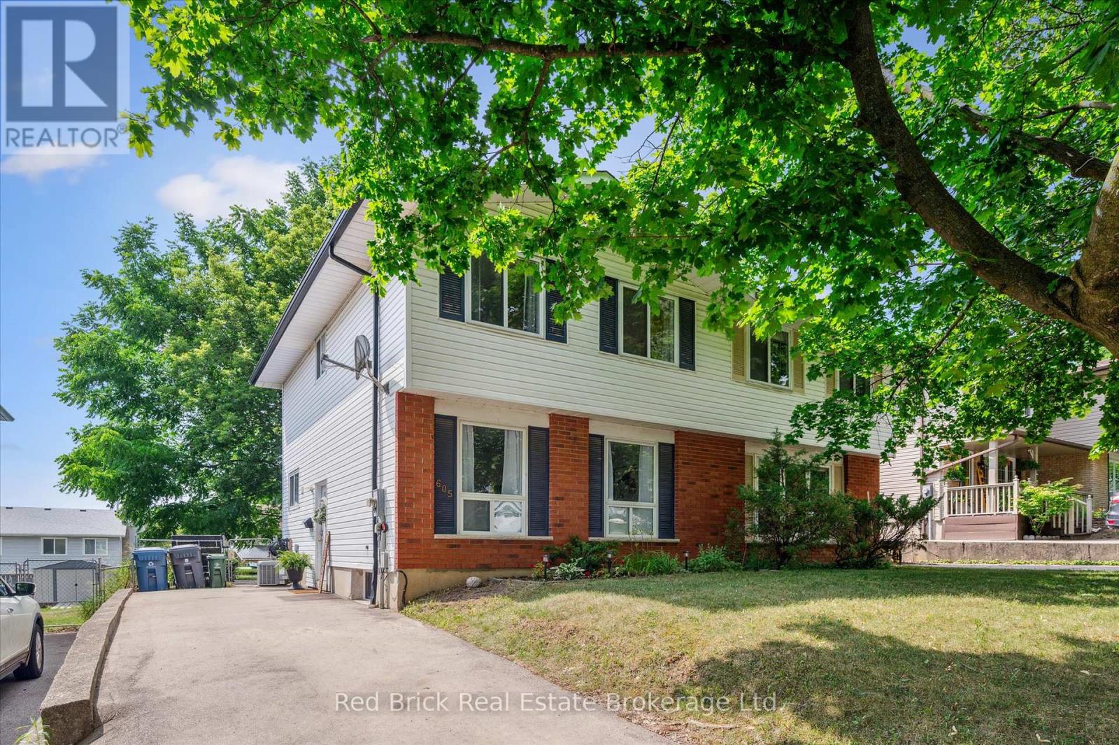 605 Willow Road, Guelph, Ontario  N1H 7J8 - Photo 2 - X12273511