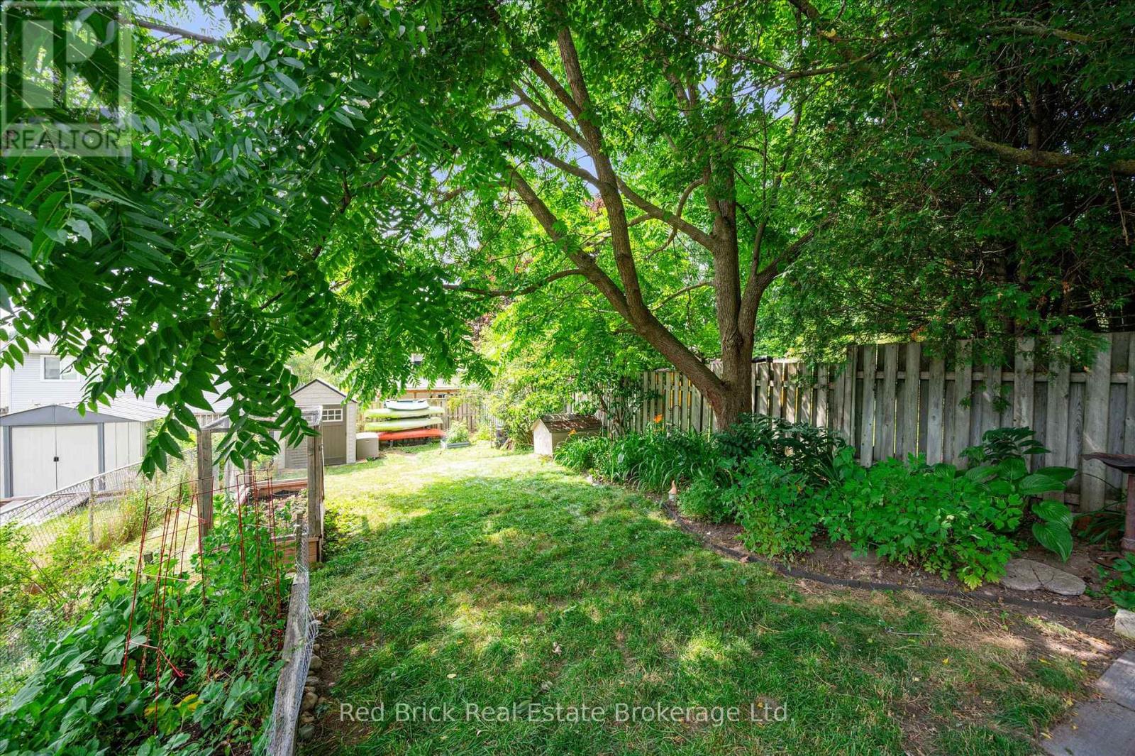 605 Willow Road, Guelph, Ontario  N1H 7J8 - Photo 34 - X12273511