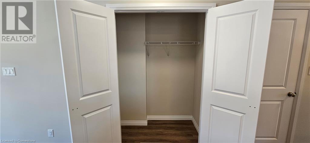 410 Northfield Drive W Unit# E18, Waterloo, Ontario  N2L 0A6 - Photo 9 - 40749679