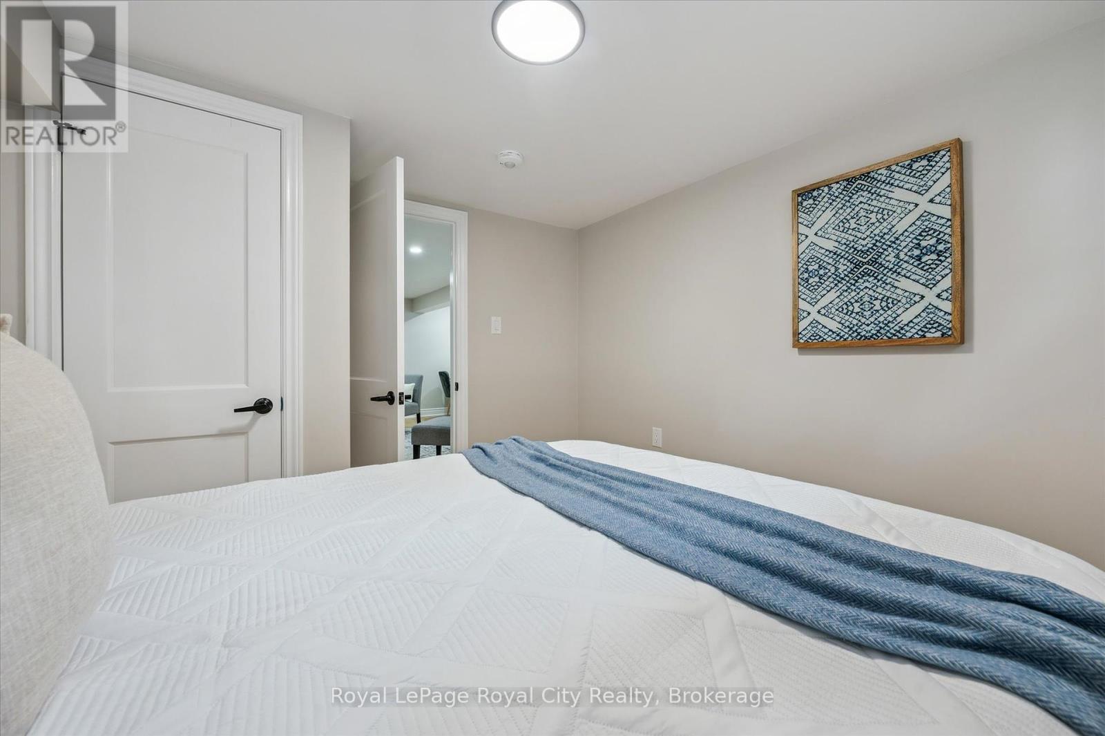 56 Dover Street, Waterloo, Ontario  N2J 1Z1 - Photo 26 - X12274174