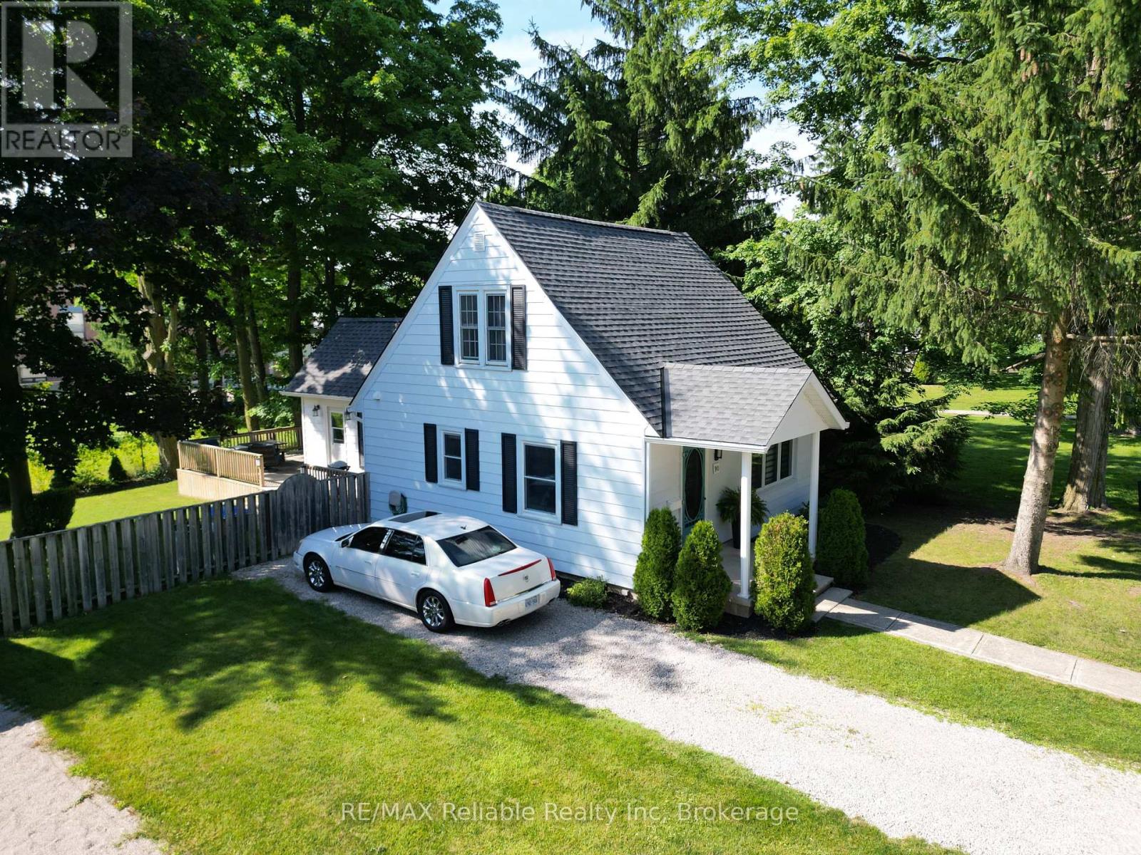90 Raglan Street, Central Huron, Ontario  N0M 1L0 - Photo 31 - X12274248