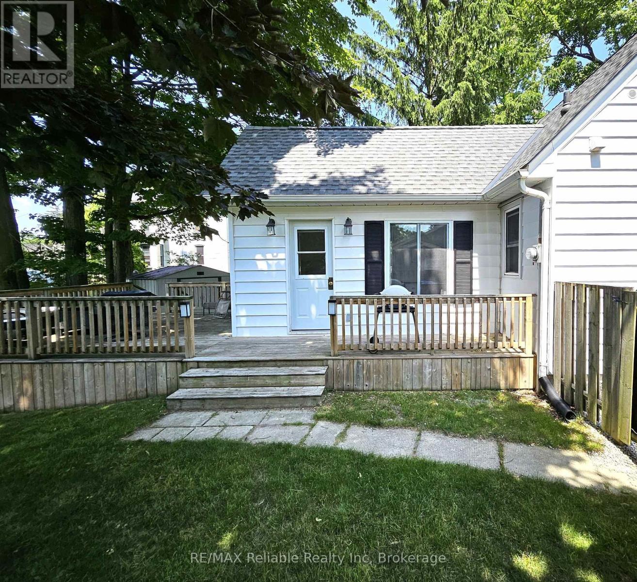 90 Raglan Street, Central Huron, Ontario  N0M 1L0 - Photo 44 - X12274248