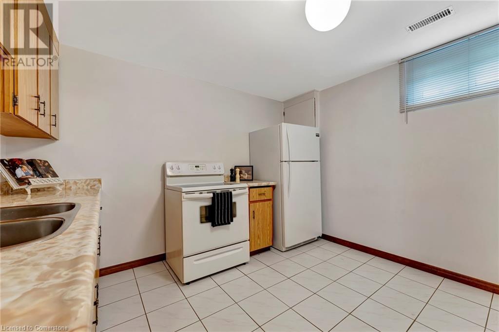 15 Chad Place, Guelph, Ontario  N1H 6V4 - Photo 24 - 40744232