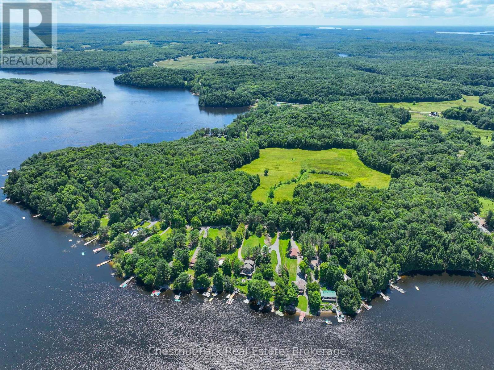 1054 10 Deewood Drive, Muskoka Lakes, Ontario  P0B 1M0 - Photo 50 - X12274261