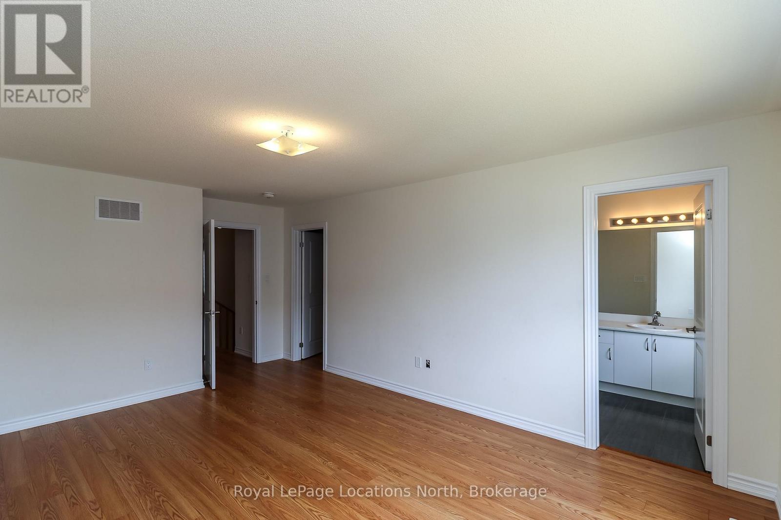 6 Durham Avenue, Barrie, Ontario  L9J 0W7 - Photo 18 - S12274344