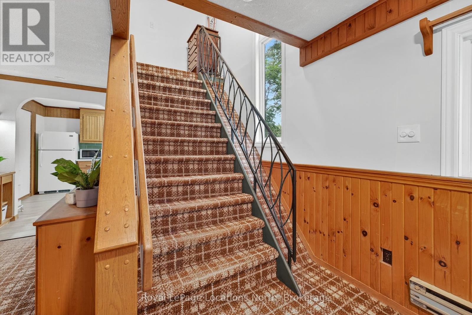 119 Tyrol Avenue, Blue Mountains, Ontario  N0H 2E0 - Photo 21 - X12274381
