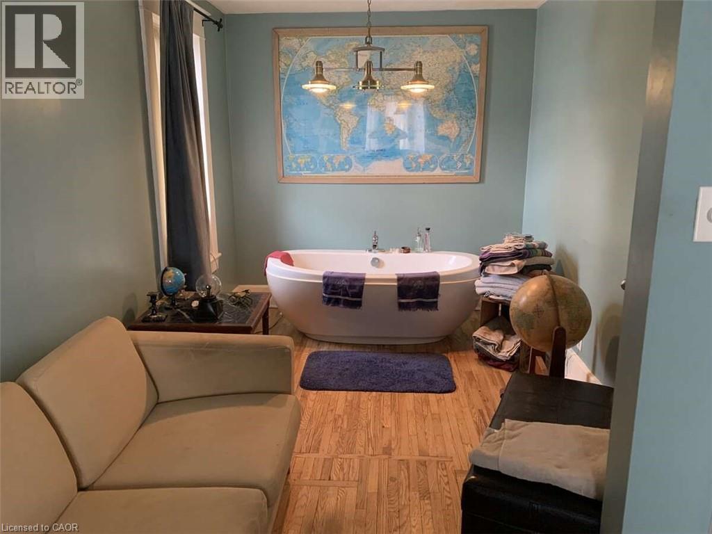 4322 Bampfield Street, Niagara Falls, Ontario  L2E 1G8 - Photo 17 - 40749908