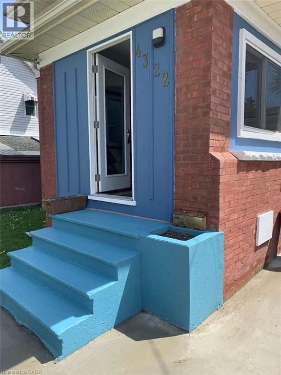 4322 Bampfield Street, Niagara Falls, Ontario  L2E 1G8 - Photo 5 - 40749908