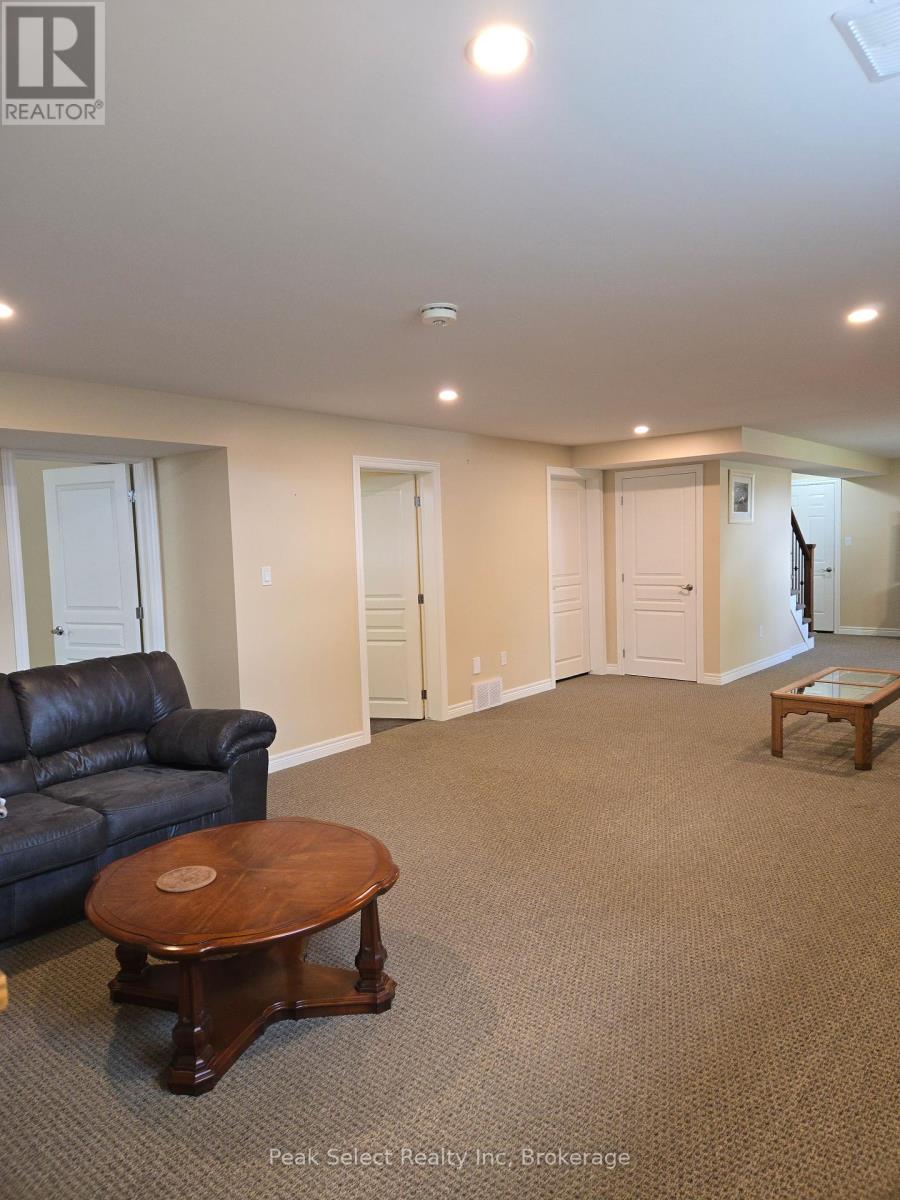 A - 12 Clayton Street, West Perth, Ontario  N0K 1N0 - Photo 34 - X12274861