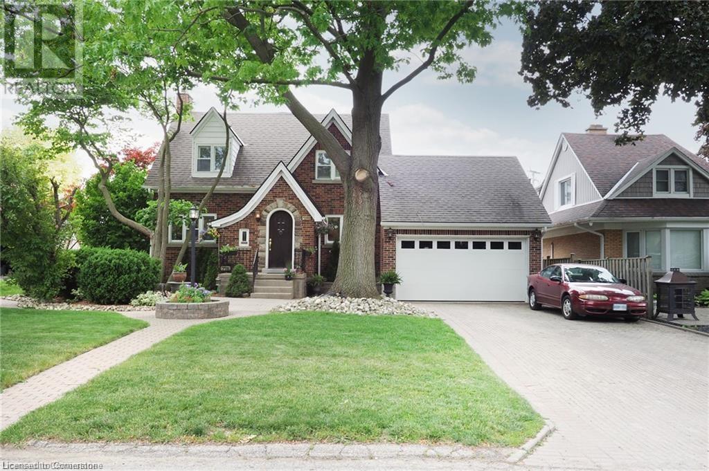 718 ROCKWAY Drive, Kitchener, Ontario