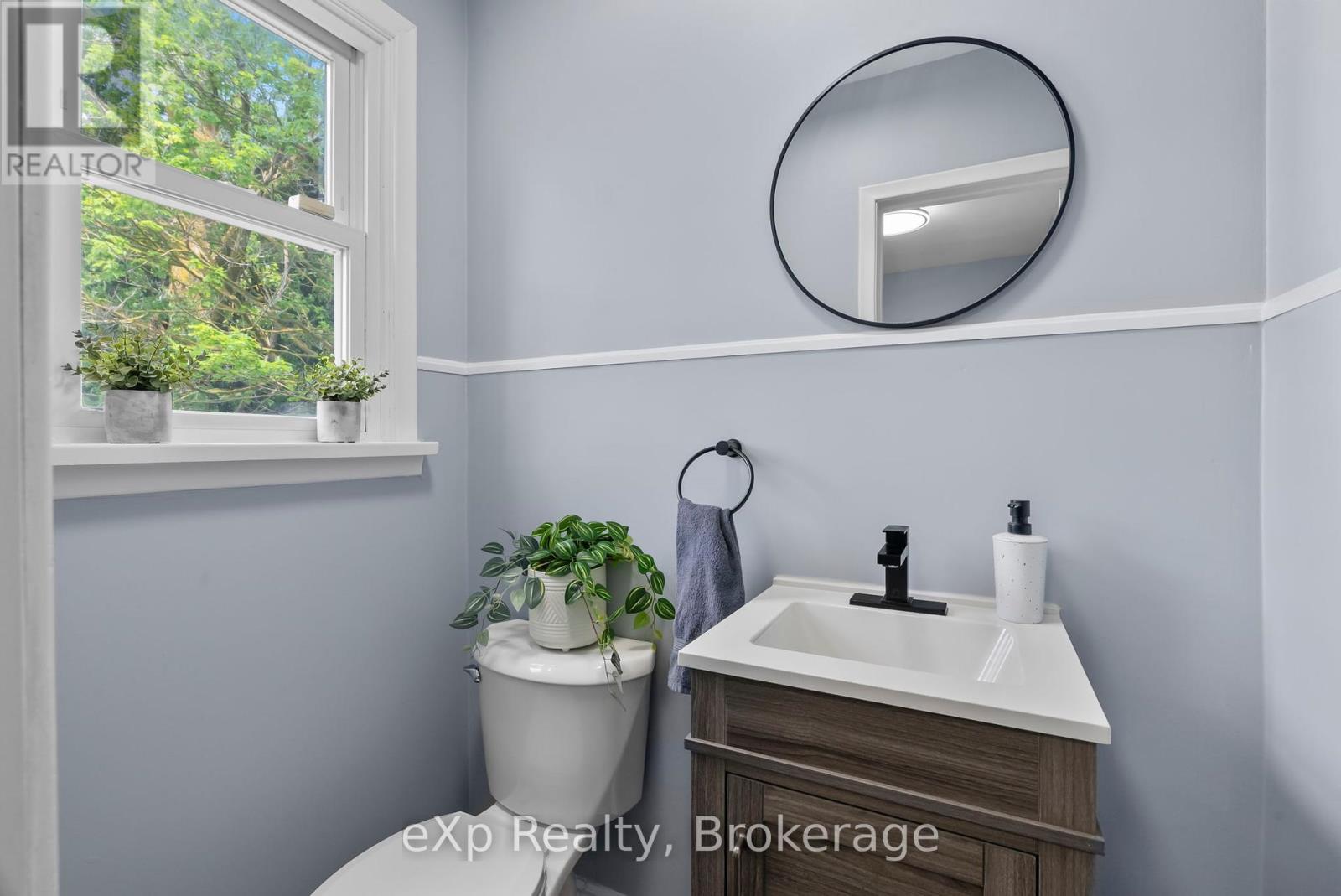 450 Smith Street, Wellington North, Ontario  N0G 1A0 - Photo 19 - X12275106