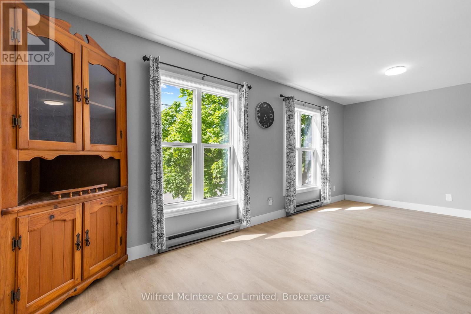 2725 3rd Avenue E, Owen Sound, Ontario  N4K 2M5 - Photo 18 - X12275432