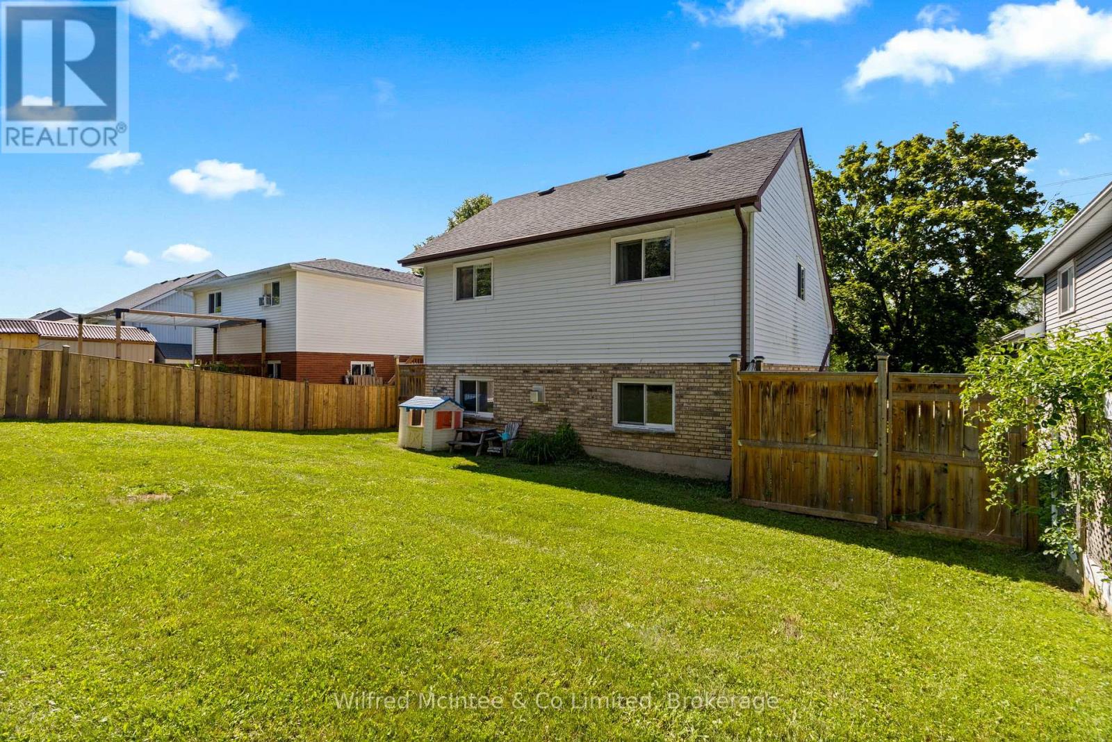 2725 3rd Avenue E, Owen Sound, Ontario  N4K 2M5 - Photo 42 - X12275432