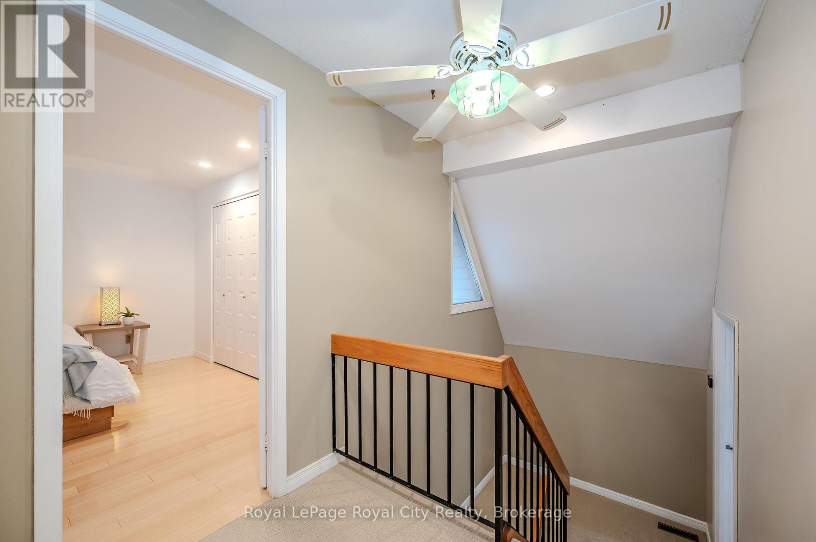 27 Shuh Avenue, Kitchener, Ontario  N2A 2Y1 - Photo 22 - X12275604