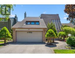 27 SHUH AVENUE, Kitchener, Ontario